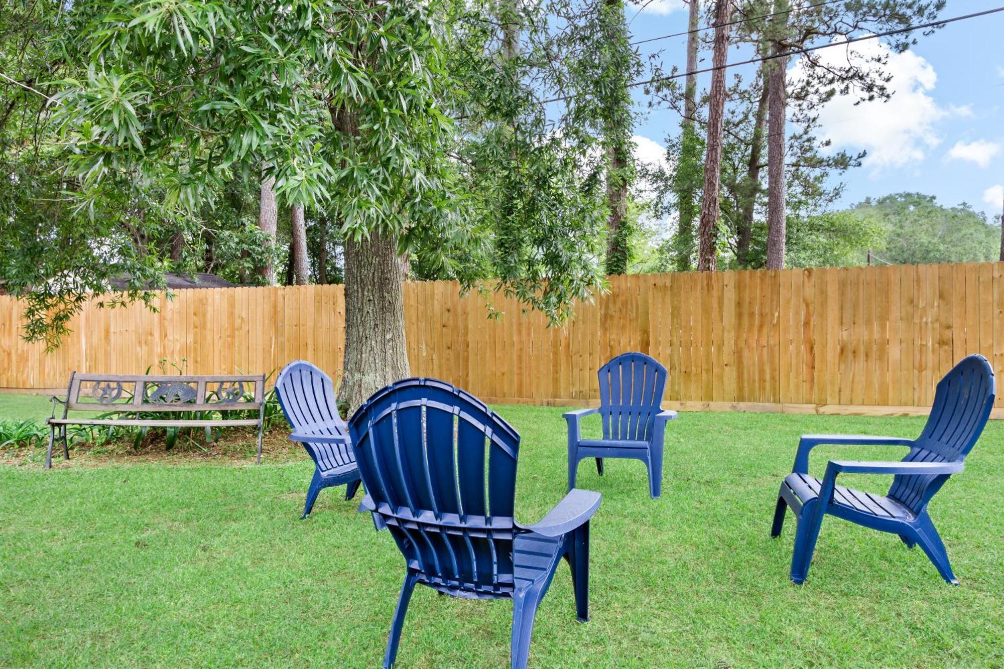 Charming Home Fenced Yard Close To Restaurants Beaumont Exterior photo